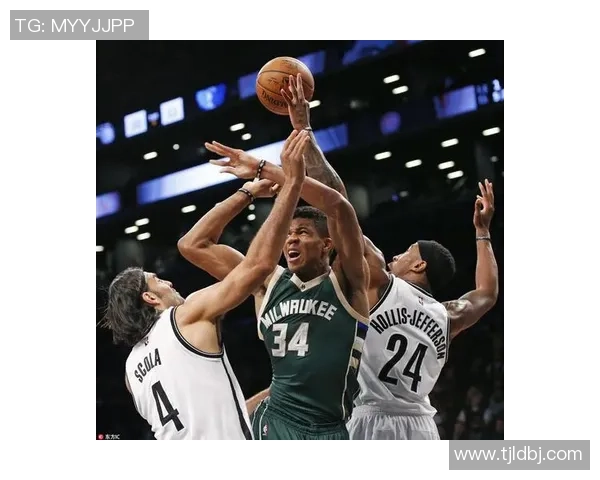 篮网与雄鹿激战回放第四节精彩瞬间回顾与分析